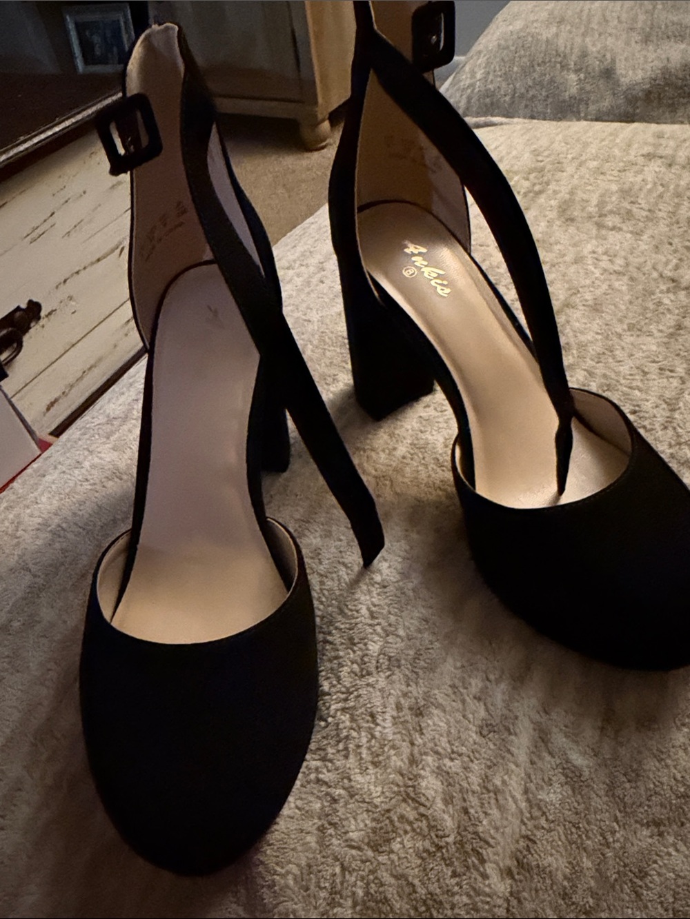 Women's Black Block Heel Slingback Pumps